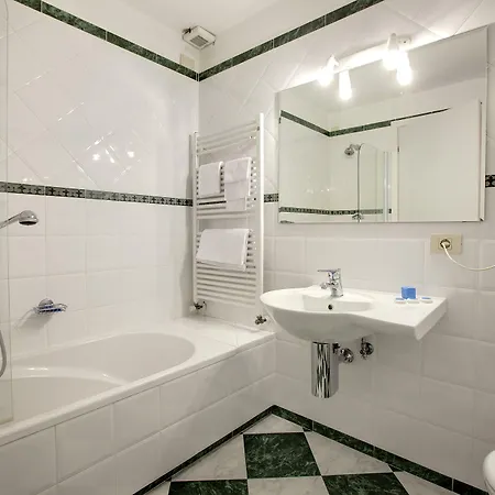 Hotel Beau Rivage 3* Baveno