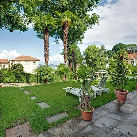 Beau Rivage Отель